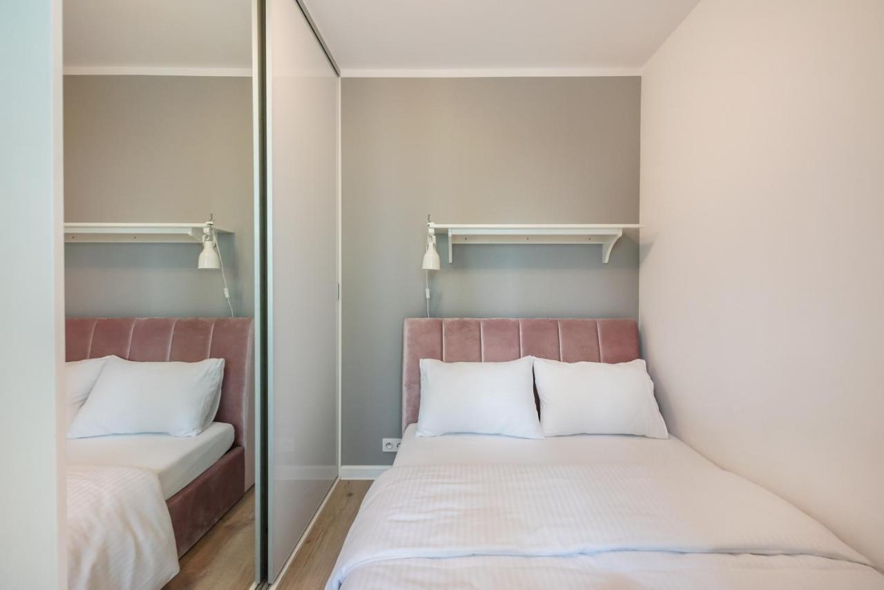 Sluzew Manhattan Place Apartment 바르샤바 외부 사진